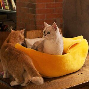 Banana Pet Bed
